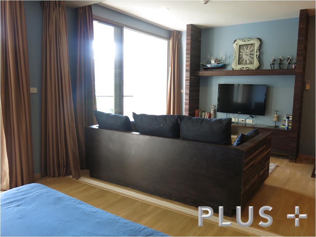 Stunning 1 bedroom unit with swimming pool view
