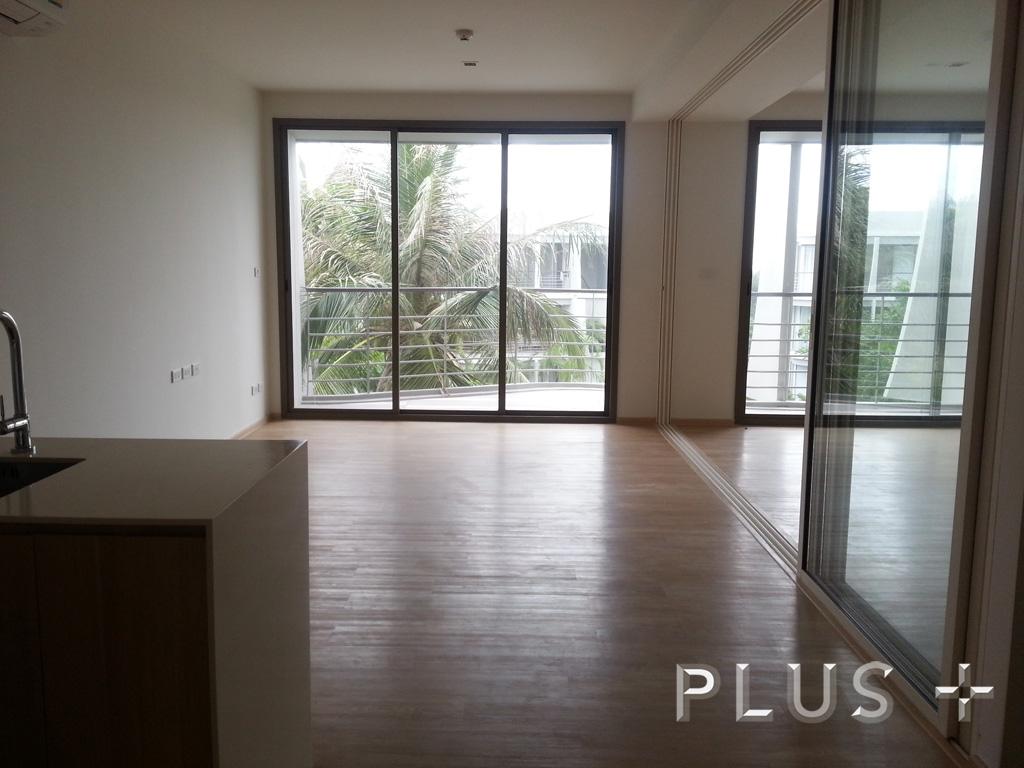 Stunning 1 bedroom unit with swimming pool view