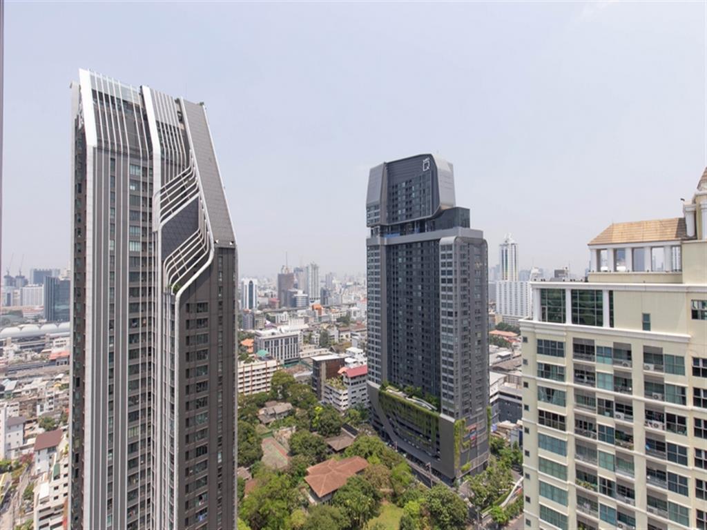 Save time with condo located in prime location of BKK city center