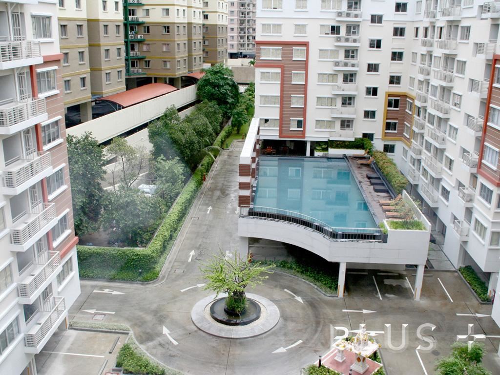 Condo 6 minutes walk from Central Rama3