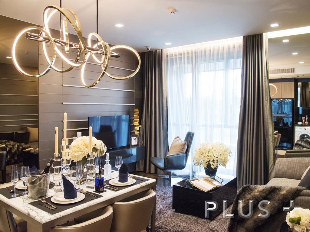 Luxurious & Gorgeous condo with full-function facility and starry pool