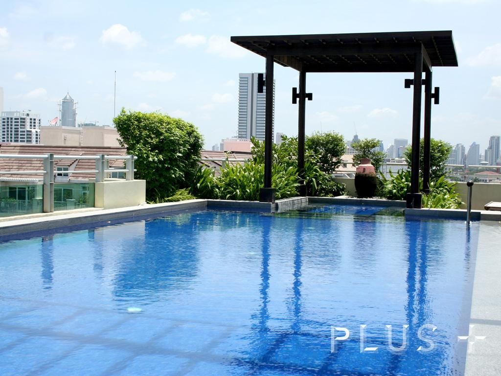 Green Condo mid Sathorn best for family