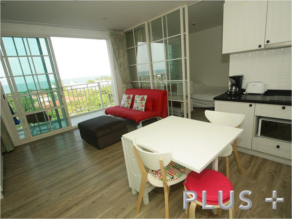 Beach Cottage condo with Great Sea View 